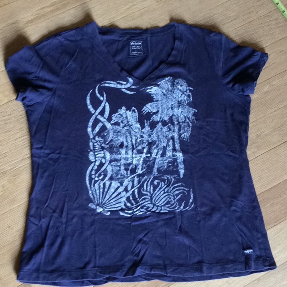 Three Hearts Navy Vneck tee with white graphics - Picture 6 of 10